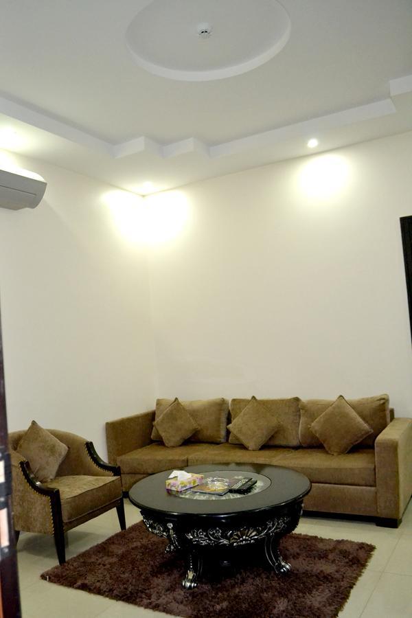 الخربوش للشقق المخدومة Hafar Al-Batin Exterior foto