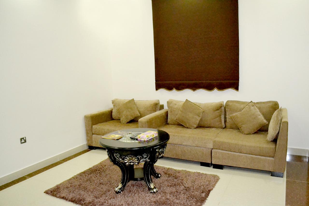 الخربوش للشقق المخدومة Hafar Al-Batin Exterior foto