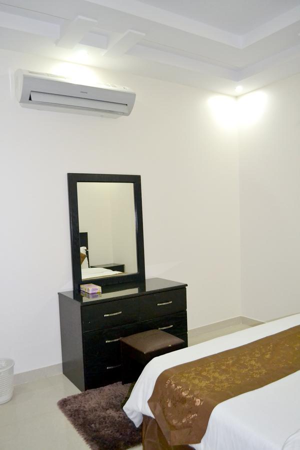 الخربوش للشقق المخدومة Hafar Al-Batin Exterior foto